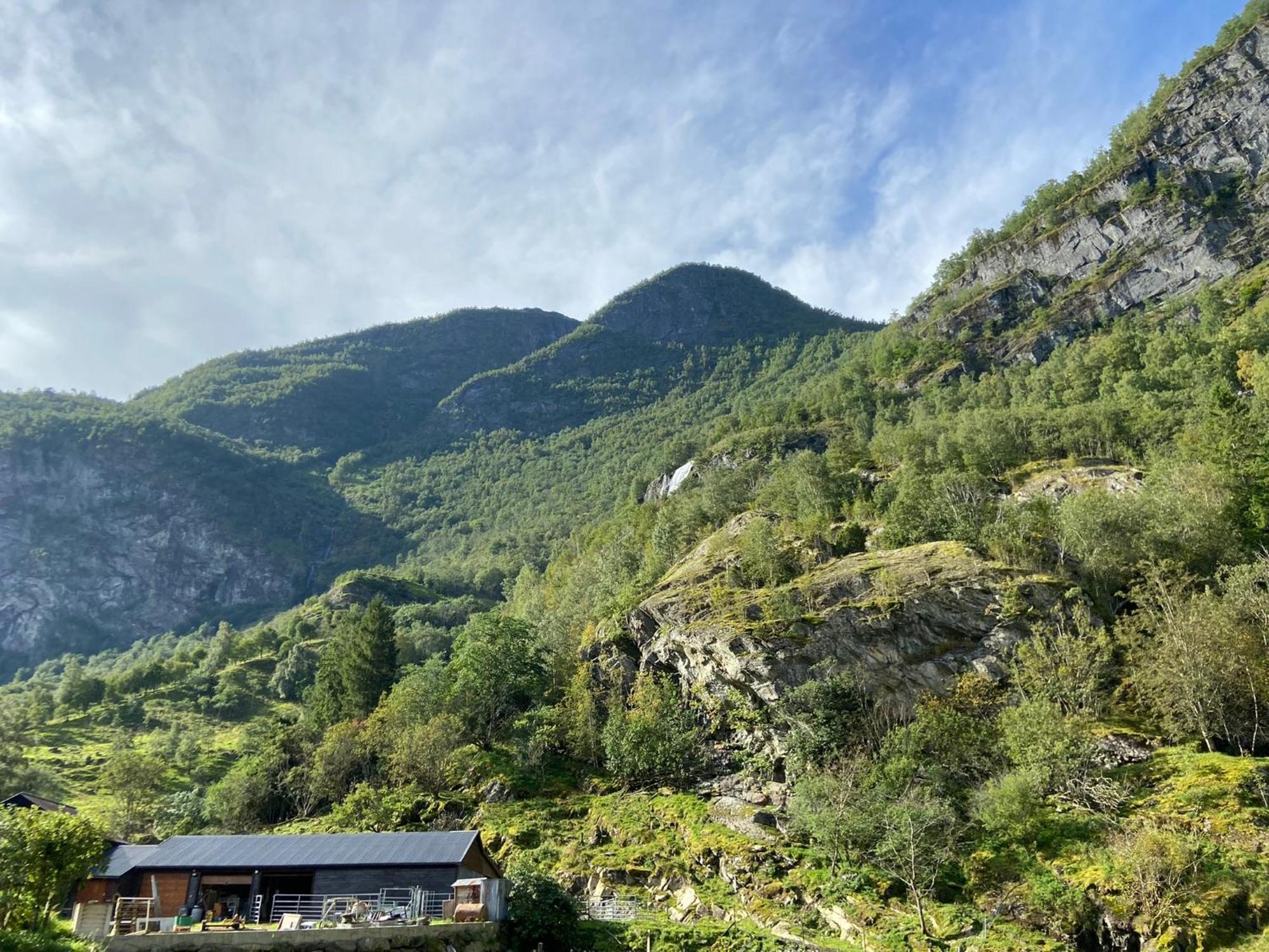 Brekke Gard Hostel Флам Экстерьер фото