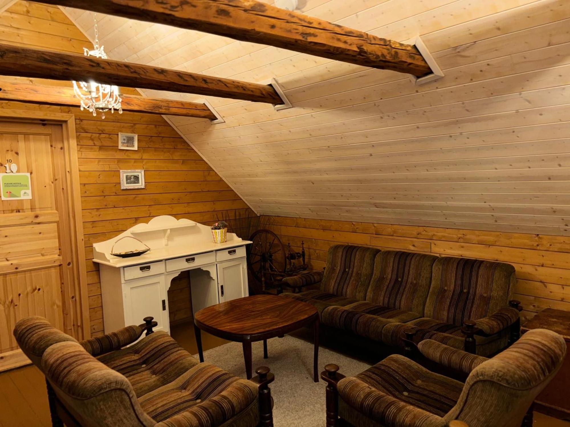 Brekke Gard Hostel Флам Экстерьер фото